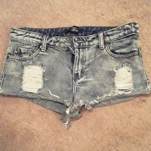 NWOT F21 Distressed Denim Shorts!